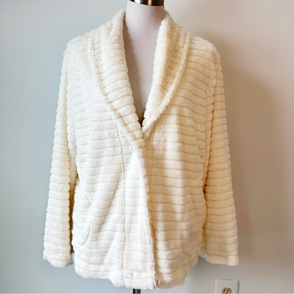 Charter Club Intimates Off White Faux Fur Jacket XL Lounge Fuzzy Mob Wife Pocket